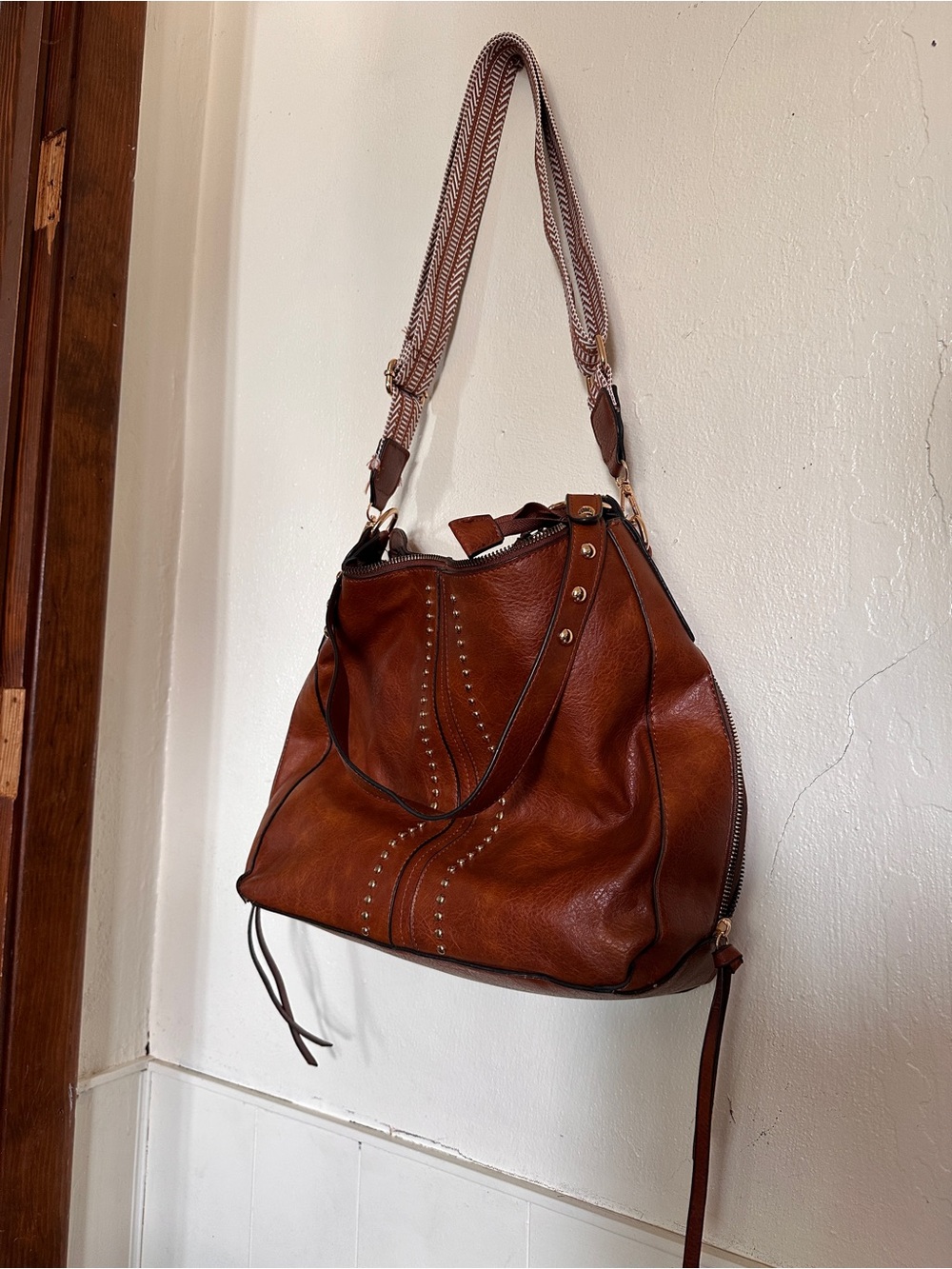 Classic Brown Leather Shoulder Bag Timeless Everyday Tote Conceal Carry Purse